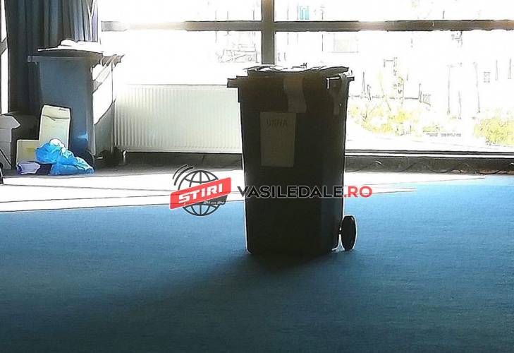 FOTO: ”Așa arată o urnă de vot la Haga, Olanda”, transmite un maramureșean