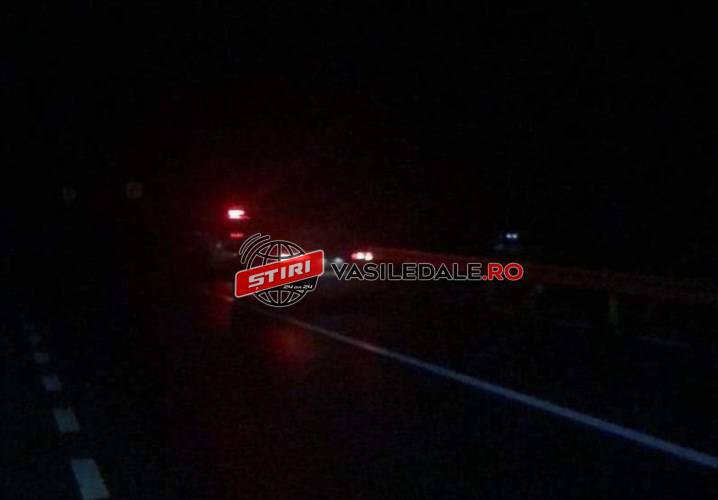 ACCIDENTE ÎN AJUNUL CRĂCIUNULUI: Persoană încarcerată la Coltău. Pieton lovit de mașina la Petrova (foto)