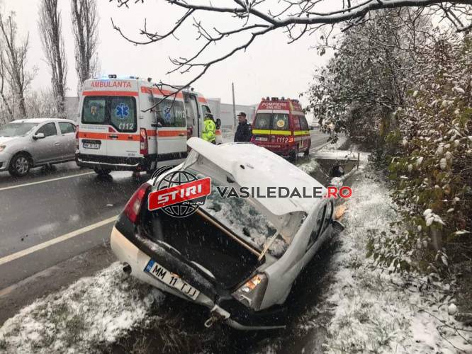 BILANȚUL UNEI ZILE DE IARNĂ – Cinci victime în trei accidente în Maramureș (FOTO)