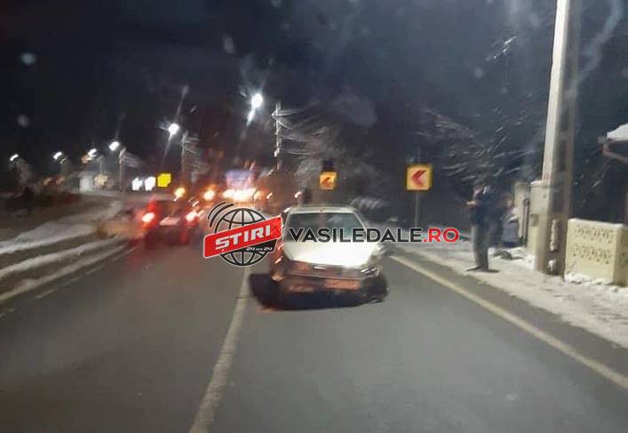 ULTIMĂ ORĂ: Microbuz cu pasageri implicat într-un accident în Ilba, între Baia Mare și Satu Mare (FOTO)