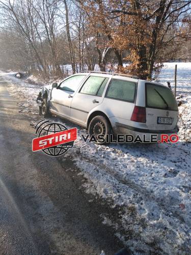ACCIDENT RUTIER LA OCNA ŞUGATAG / ACTUALIZARE: Trei victime după ce două maşini s-au ciocnit. Ce spun poliţiştii (GALERIE FOTO) ACCIDENT RUTIER LA OCNA ŞUGATAG / ACTUALIZARE: Trei victime după ce două maşini s-au ciocnit. Ce spun poliţiştii (GALERIE FOTO)