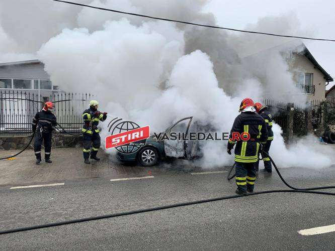 TERIBILISM: Poliţiştii din Strâmtura cercetează doi tineri bănuiţi că au incendiat un autoturism
