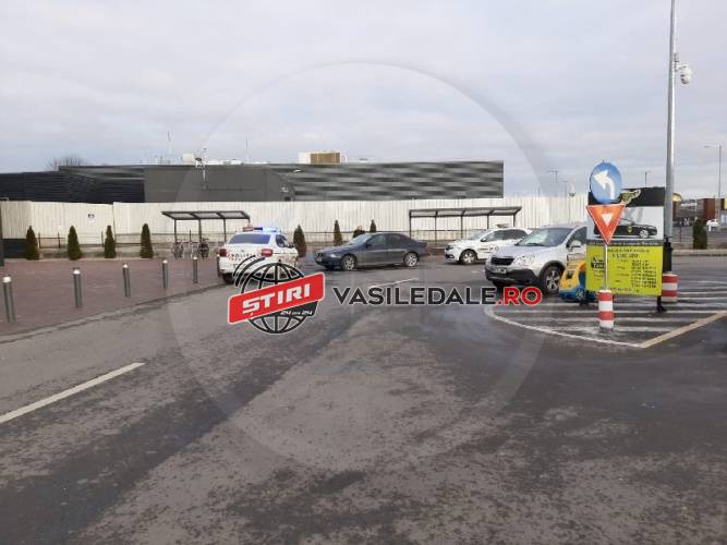 FOTO: Poliția Maramureș în alertă: O mașină furată din mall-ul NEPI din Satu Mare ar fi ajuns în Baia Mare