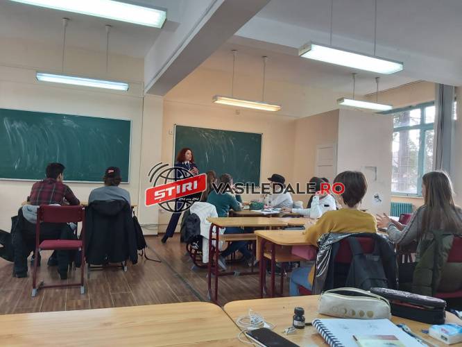 Campanie de prevenire a violenței de gen la Colegiul de Arte Baia Mare