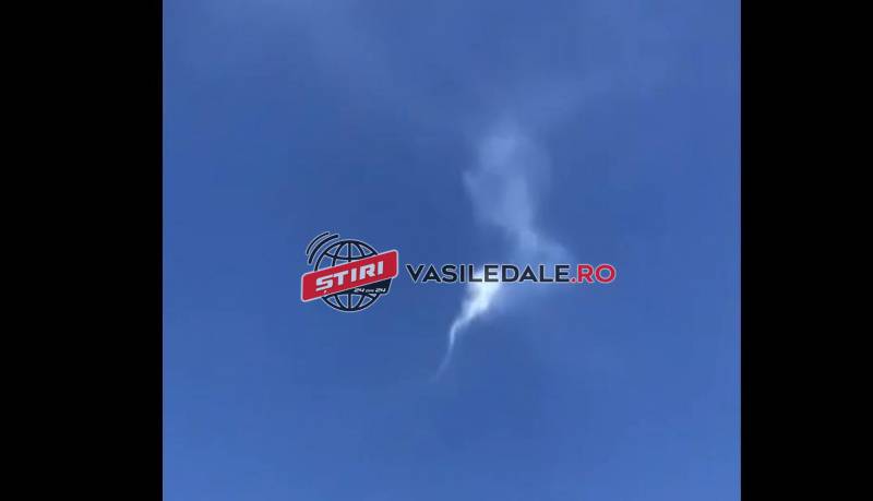 EXCLUSIV VIDEO: X-FILES LA POIENILE DE SUB MUNTE – Localnicii sunt panicați după ce ”DIN CER” cade ceva inexplicabil