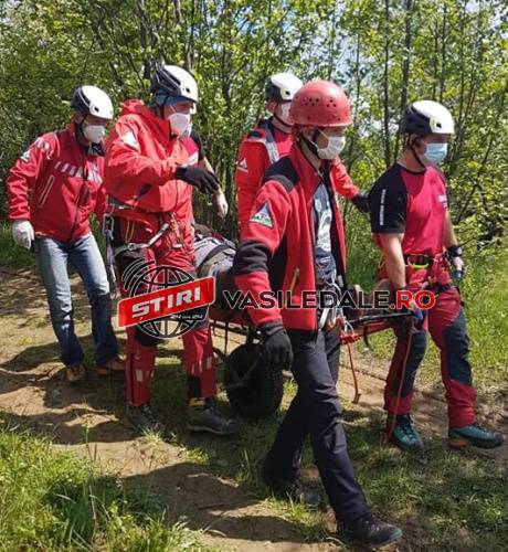 FOTO/VIDEO: Persoană rănită la Strâmtura, după ce un ATV s-a răsturnat peste el (ACTUALIZARE)