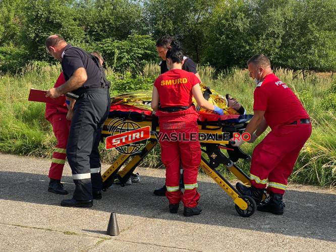 FOTO, VIDEO EXCLUSIV: A vrut să înveţe să conducă motocicleta, dar a ajuns în stare gravă la spital (actualizare)