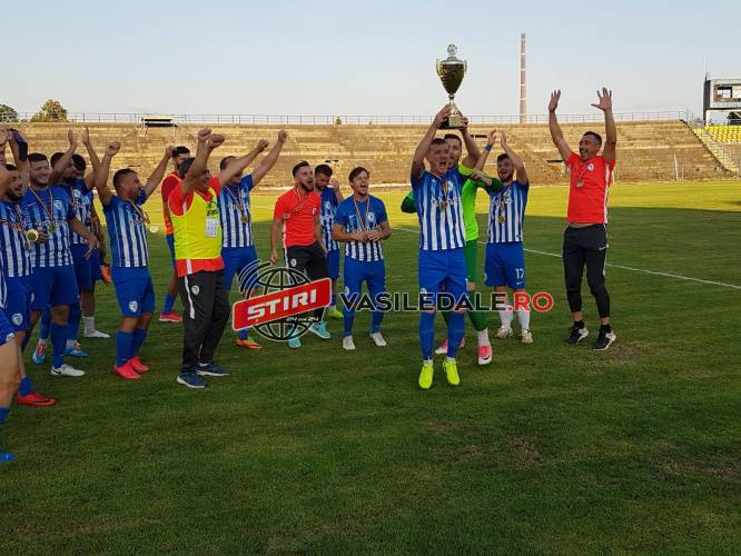 FOTBAL / LIGA 4: Progresul Șomcuta Mare, campioana Maramureșului, după loviturile de departajare (FOTO)