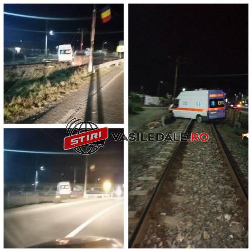 FOTO EXCLUSIV – ACCIDENT PE DN 18 / ACTUALIZARE: Ambulanţă cu doi pacienţi implicată într-un accident la Petrova