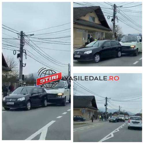 FOTO/VIDEO EXCLUSIV: Impact pe DN18 în zona unei treceri de pietoni din Tăuții de Sus. Șoferul vinovat beat criță