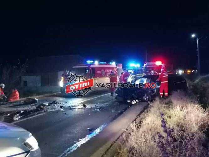 FOTO/VIDEO EXCLUSIV: Impact devastator pe DN18B. Cinci victime dintre care un încarcerat (ACTUALIZARE)
