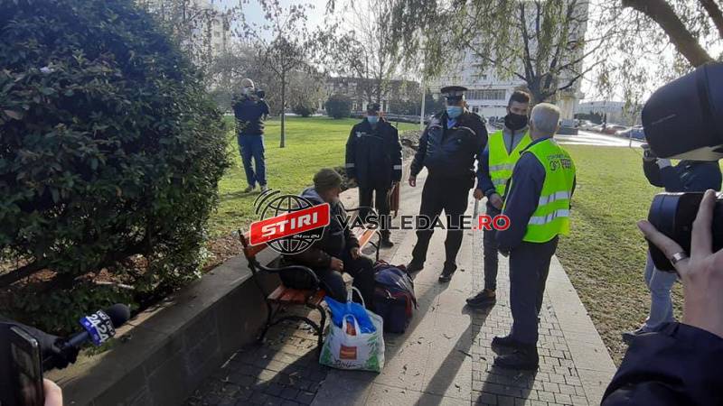 FOTO, VIDEO: Oamenii fără adăpost, adunaţi de pe străzile municipiului Baia Mare