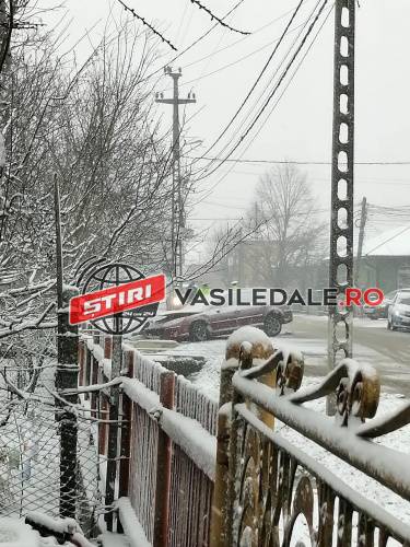 FOTO EXCLUSIV: Biciclist lovit de o maşină la Ulmeni