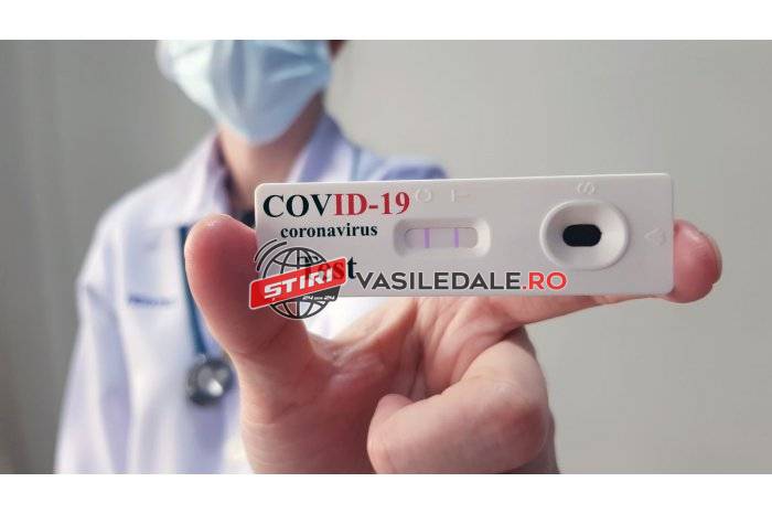 Continuă distribuirea testelor rapide antigen, COVID-19, în şcolile din judeţ