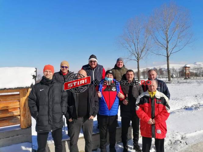 CANTONAMENT DE IARNĂ: Echipa de fotbal old boys FC Prietenia se pregăteşte la Ocna Şugatag