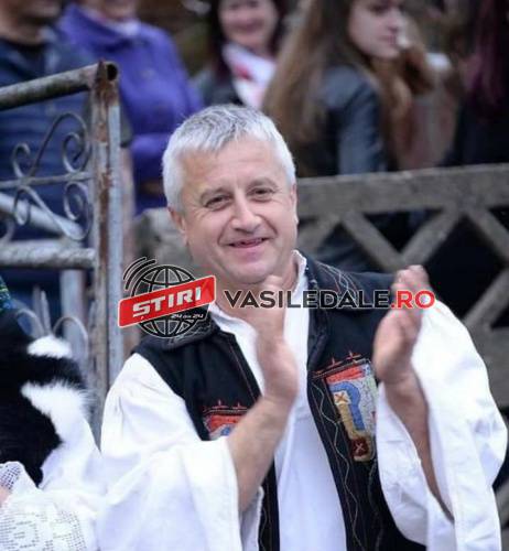 Cu inimă de artist: La Mulţi Ani poetului-jandarm, dar și staroste, Vasile Bele
