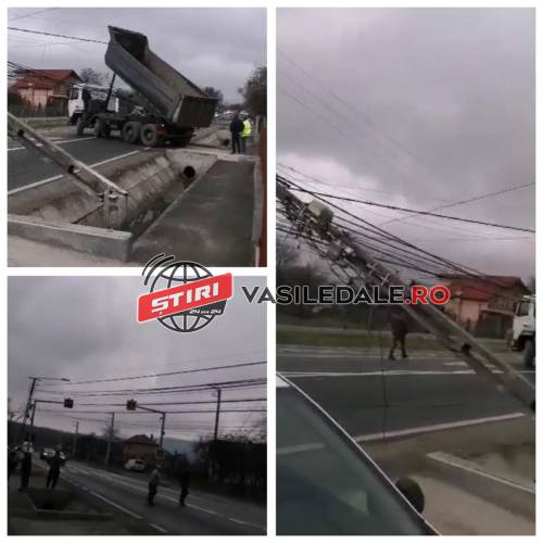 FOTO/VIDEO EXCLUSIV: Prăpăd la Sighetu Marmaţiei! Un şofer a tras după el 5 stâlpi de curent (actualizare)