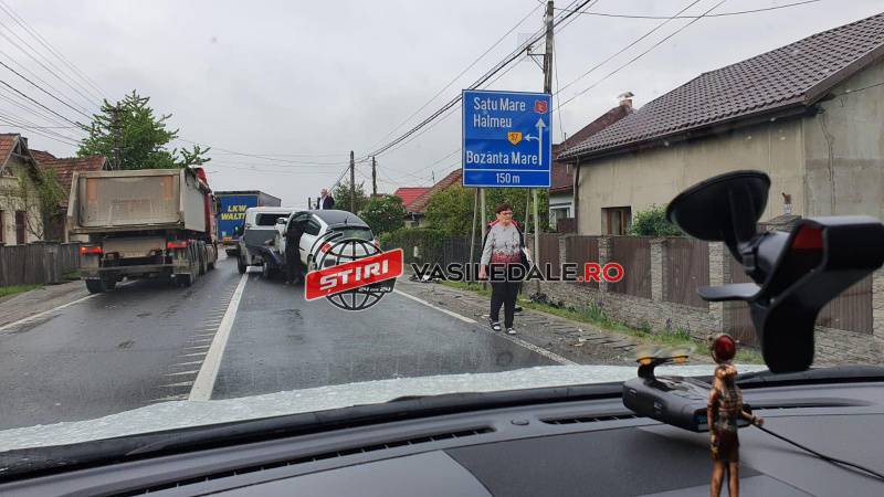 Foto cititori: Autoturism distrus într-un accident produs la Tăuții Măgherăuș