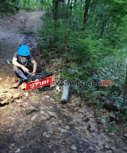 INTERVENŢIE LA LACUL ALBASTRU: Salvamontiştii solicitaţi să intervină la salvarea unui bărbat căzut, care s-a dovedit a fi… beat