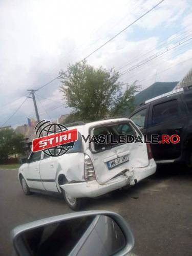 SIGHETU MARMAŢIEI: Accident rutier pe strada D. Vodă. Pieton lovit de o maşină condusă de o tânără din Bocicoiu Mare. Accident şi la Onceşti