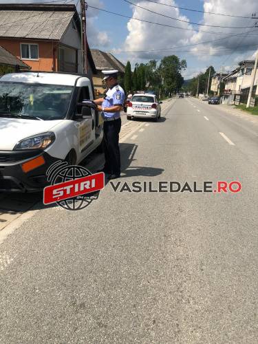 ACŢIUNE RUTIERĂ: Peste 90 de sancțiuni aplicate de poliţiştii de la Serviciul Rutier