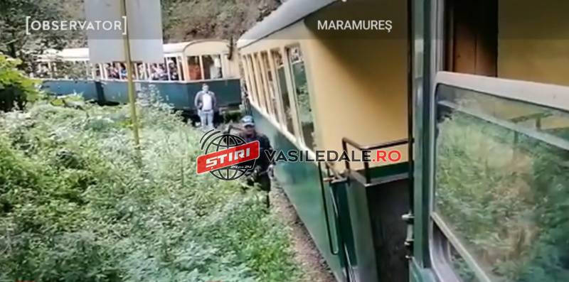 FOTO: Mocănița în care se aflau peste 150 de turişti a deraiat pe Valea Vaserului. Circulaţia feroviară a fost blocată timp de două ore