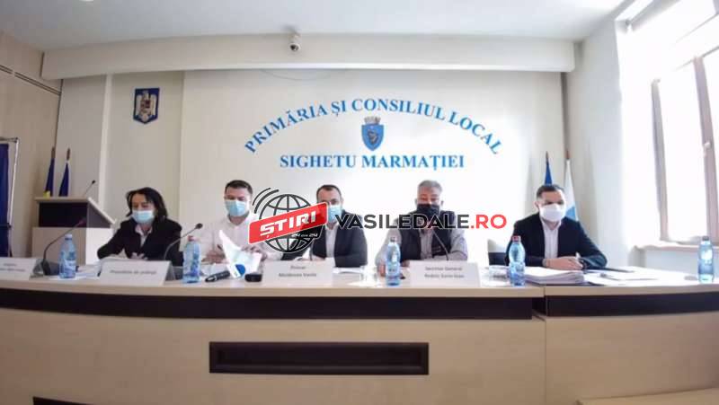 SIGHETU MARMAŢIEI: Ședința de Consiliu Local s-a încheiat înainte de a începe. După 20 de minute de scandal a picat la vot însăși ordinea de zi