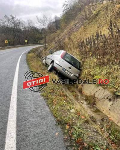 POLIȚIȘTII DEPĂȘIȚI DE AMPLOAREA DEZASTRULUI DE PE ȘOSELE: Puștani beți și fără permis au provocat accidente rutiere la Sighet, Sălsig și Baia Mare