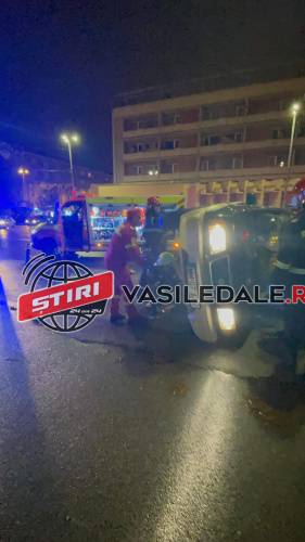 FOTO, VIDEO: Accident rutier pe strada Culturii. O maşină s-a răsturnat, un șofer încarcerat (ACTUALIZARE)