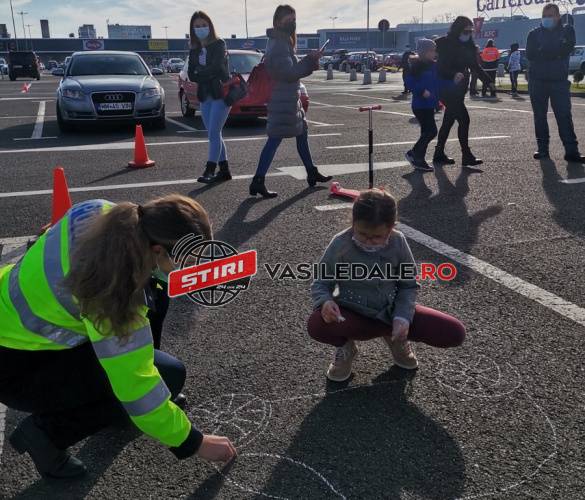 DE MICI: Viitorii conducători auto instruiți de polițiștii Serviciului Rutier