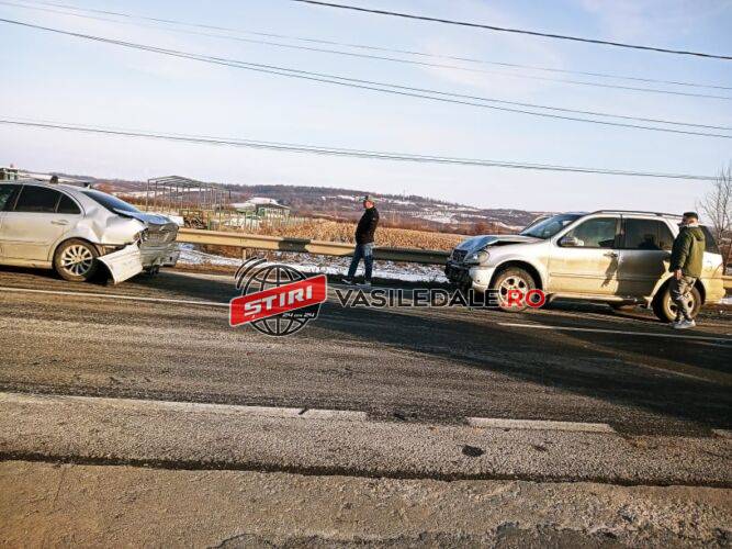 VIDEO EXCLUSIV: Carambol cu 4 mașini implicate la intrare în Șomcuta Mare, pe DN1C
