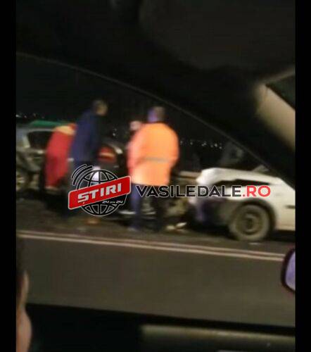 VIDEO: Trei accidente în această seară în Baia Mare. Şase răniţi şi şapte maşini avariate. Accident şi la Cicârlău