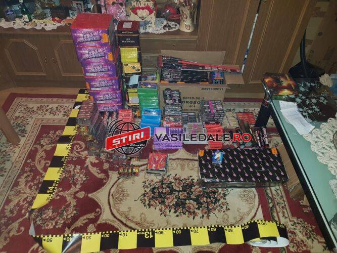 FOTO – FOC DE ARTIFICII: 600 kg de articole pirotehnice indisponibilizate azi de polițiștii maramureșeni