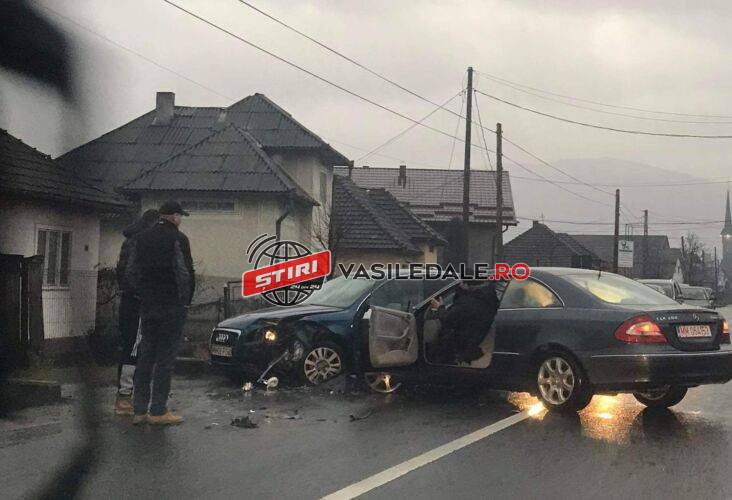 INTERVENŢII: Incendiu la Petrova, accidente la Rona de Sus, Vişeu de Sus (FOTO EXCLUSIV)