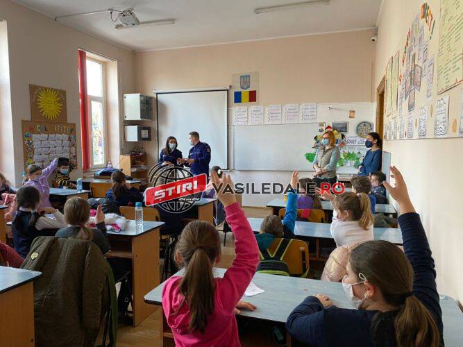 SEINI: „ȘANSA ESTE DE PARTEA TA” şi poliția de partea copiilor