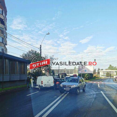 VIDEO: Impact violent pe bd. Traian din Baia Mare