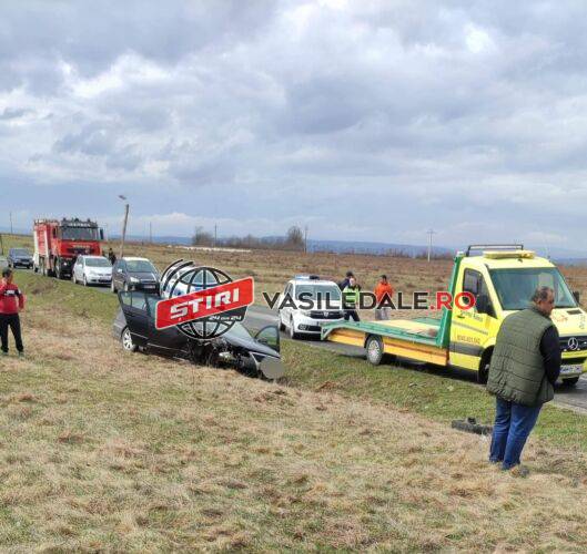FOTO EXCLUSIV: Accident rutier între Finteuşu Mic şi Arieşu de Pădure, două victime
