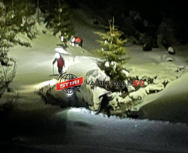 VIDEO EXCLUSIV / TRAGEDIE ÎN MARAMUREŞ: Doi refugiaţi descoperiţi morți în Munţii Maramureşului. Alți doi sunt în viaţă, căzuţi într-o râpă cu degerături la picioare (ACTUALIZARE)