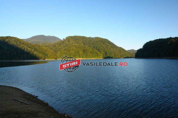 Lacul de acumulare Strâmtori-Firiza, golit parțial pentru lucrări de amenajare