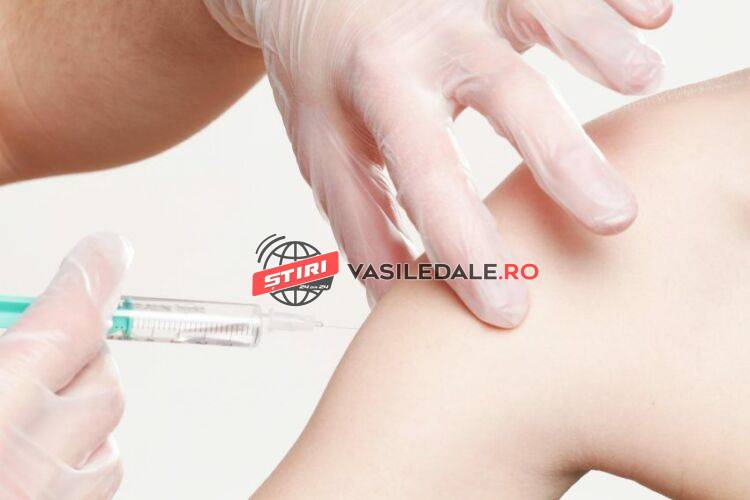 ÎNCEPE VACCINAREA ANTIGRIPALĂ: DSP Maramureş a distribuit peste 41.500 de doze