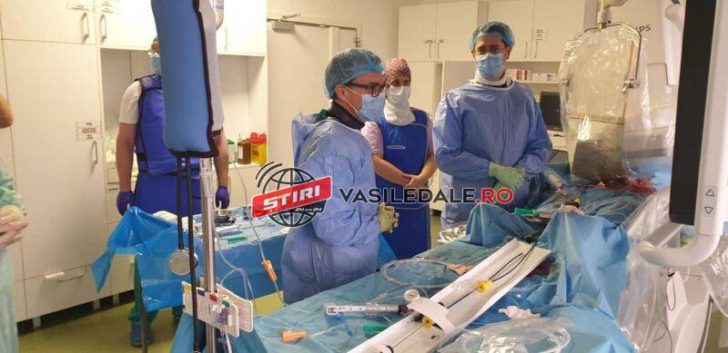 INTERVENŢII DE SUCCES: Trei cazuri de patologie aortică abdominală complexă, cu risc vital, rezolvate endovascular la Spitalul Judeţean Baia Mare