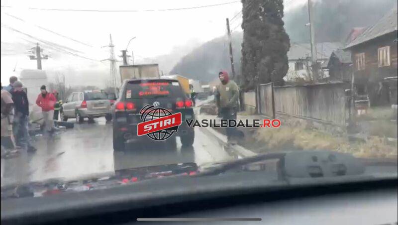 VIDEO: Coliziune la Rozavlea, o persoană încarcerată – ACTUALIZARE