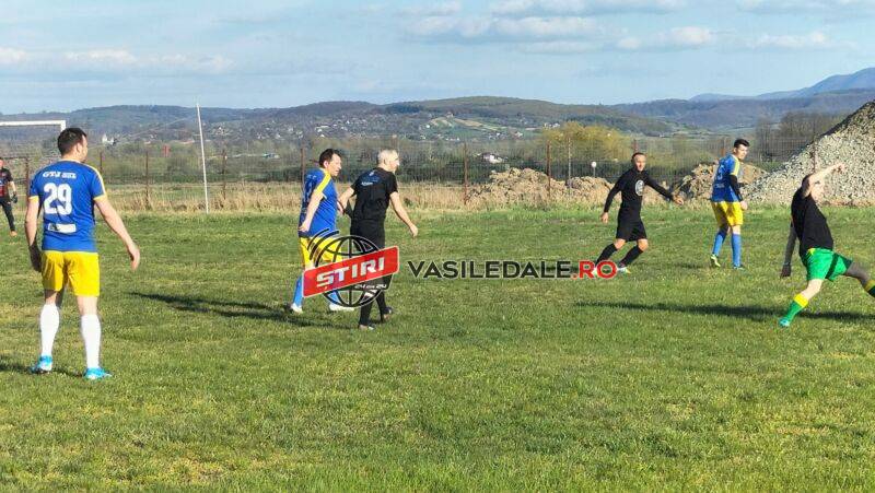 FOTBAL OLD BOYS: SPORT TEAM – SMART BOYS 8-0 (5-0)