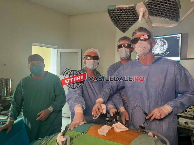 Intervenţie laparoscopică 3D la Spitalul Judeţean de Urgenţă Baia Mare