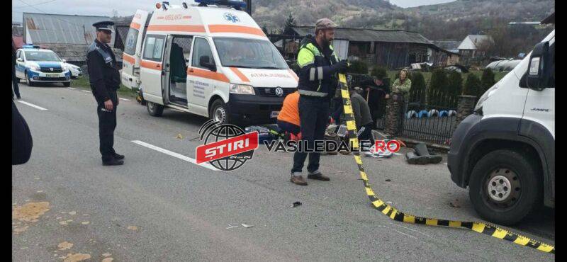 EXCLUSIV FOTO: Pieton accidentat grav de o autoutilitară cu pâine la Dămăcușeni – actualizare