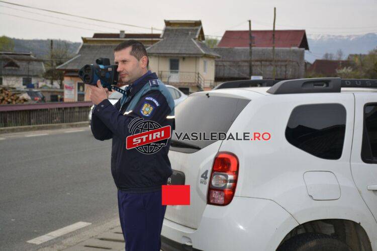 RUTIERE: Bărbat identificat de două ori în trafic de polițiștii Secției 5 Ocna Șugatag. Peste 370 de abateri contravenționale constatate în weekend