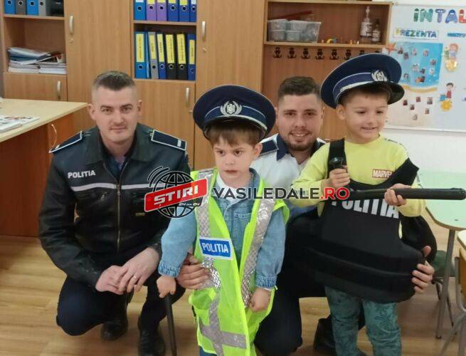 ALĂTURI DE POLIŢIŞTI: Lecții de rutieră și prevenire pentru școlarii din Baia Mare, Sălsig și Fărcașa