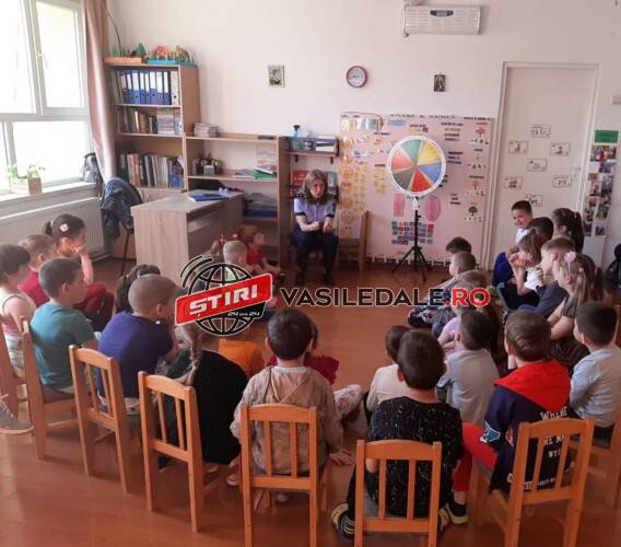 Poliţiştii maramureşeni, în dialog cu copiii şi părinţii în Săptămâna prevenirii criminalității