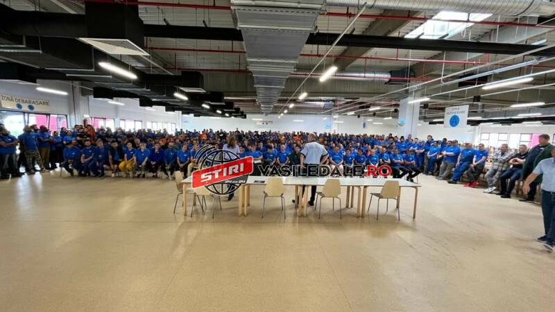 IUBEŞTE ŞI FĂ CE VREI! Poliţiştii băimăreni, discuţii cu angajații din două societăți comerciale despre violenţa în familie