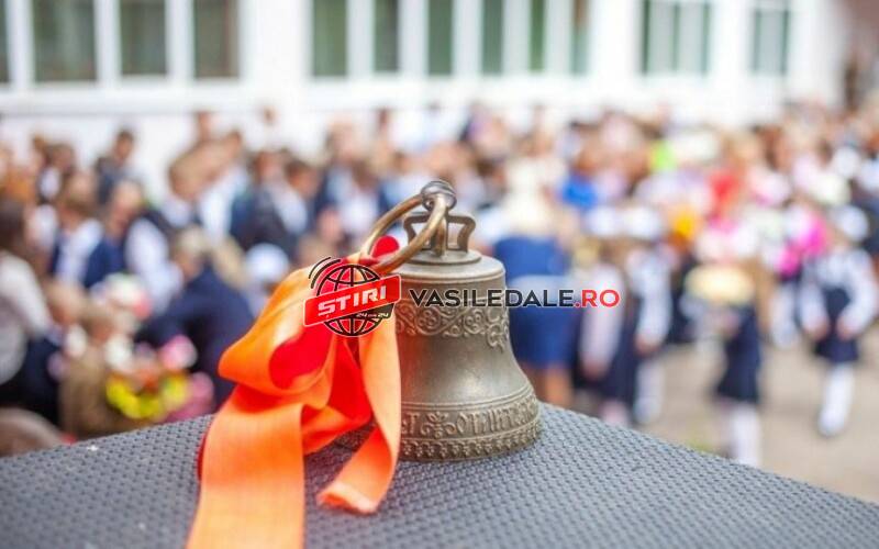 OPINIE: Sunt multe de spus, însă un lucru este clar: dragi profesori ne-aţi dezamăgit!